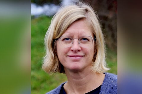 Ny yogalærer: Stille fellesskap med yoga 