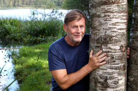 Litt mer mer menneske