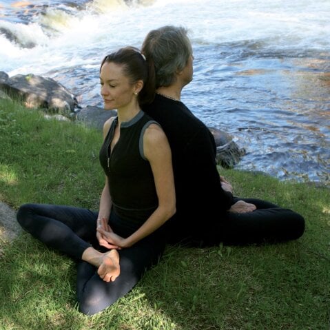 Sammensatte øvelser fra Yogaboken